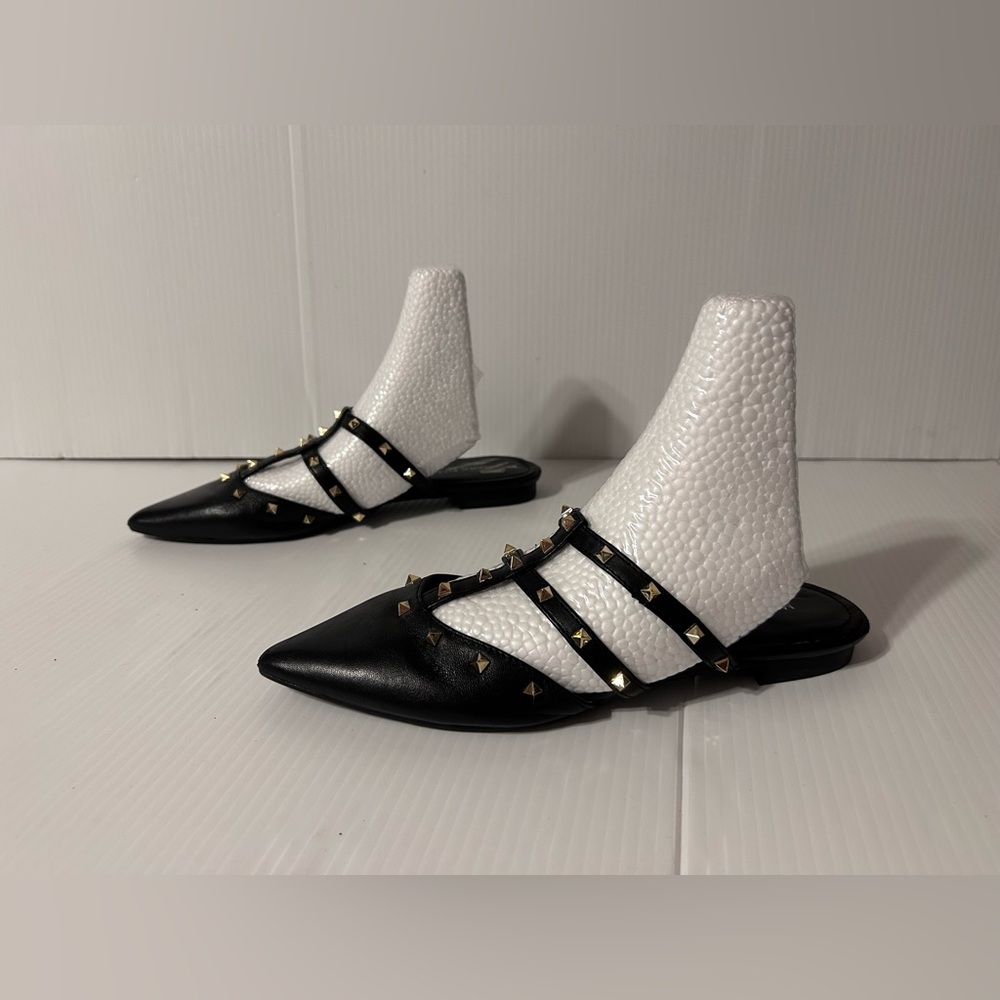 Marc Fisher black pointy slide on flat shoes women size 7 M